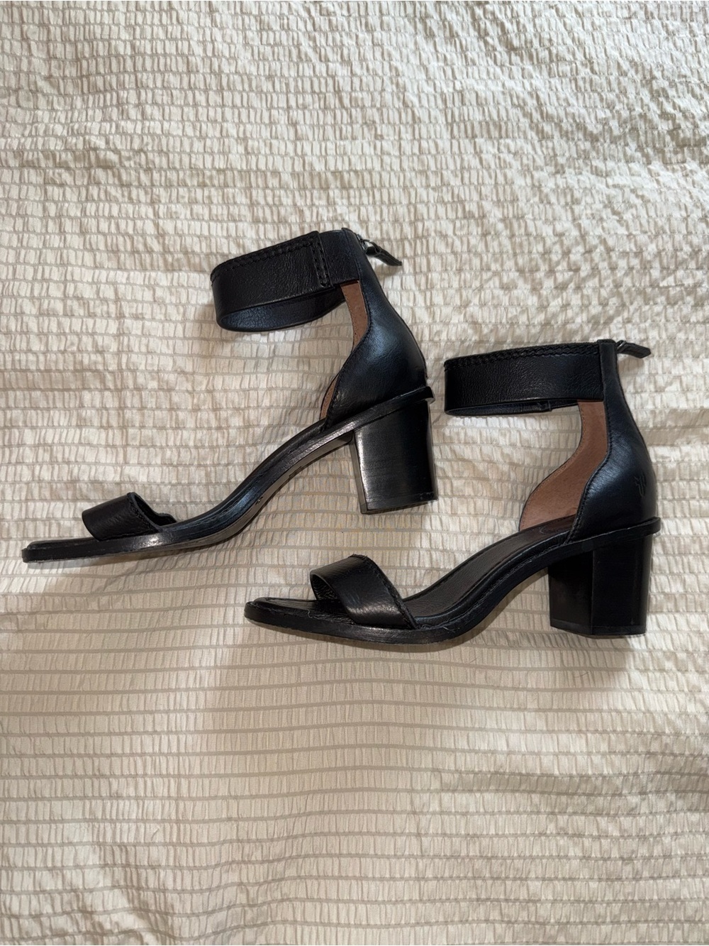 Frye Leather Ankle Strap Block Heel Sandal 8